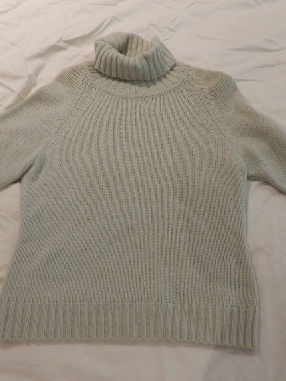 White and Warren NWOT Women's Short Sleeve Turtle Neck Sweater Size Large